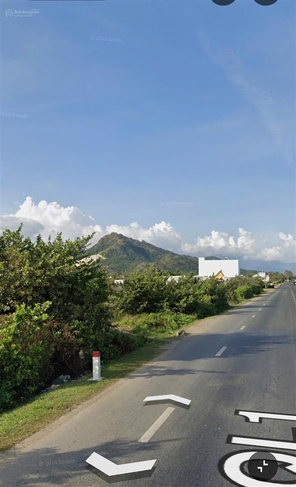 Lô đất đẹp cần bán giáp đường ray xe lửa làm quán homestay đều được 19,5tr/m². xuân tự 2, vạn hưng