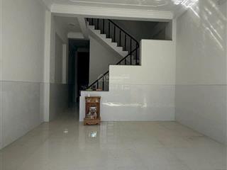 Cho thuê nhà 1 trệt 1 lầu có 2pn, 3wc giá 7tr/tháng