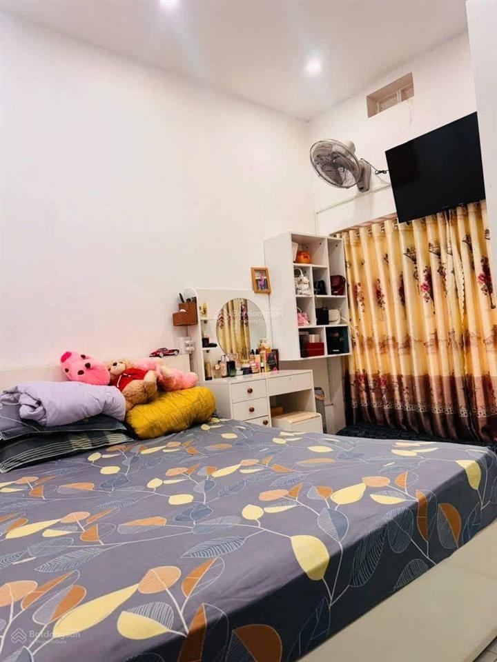 Bán nhà 3pn,2wc đường xe tải sổ hoàn công đầy đủ giá 4ty5