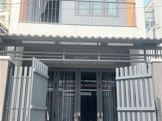 Cho thuê nhà 3 lầu còn mới có 3pn và 2 máy lạnh