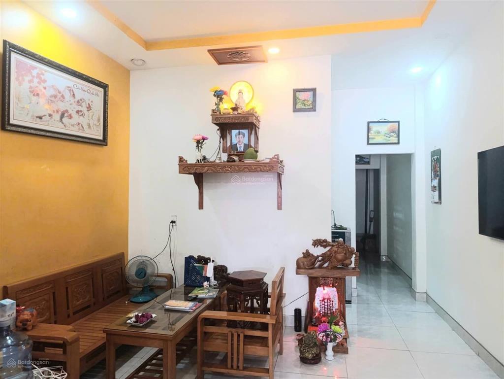 Cho thuê nhà mặt tiền đường vừa ở và kinh doanh nhỏ. nhà 3pn có nội thất giá rẻ