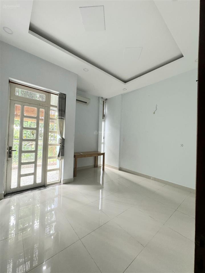 Cho thuê nhà riêng tại nguyễn duy trinh, 8 triệu, 3pn, có máy lạnh. đường xe hơi