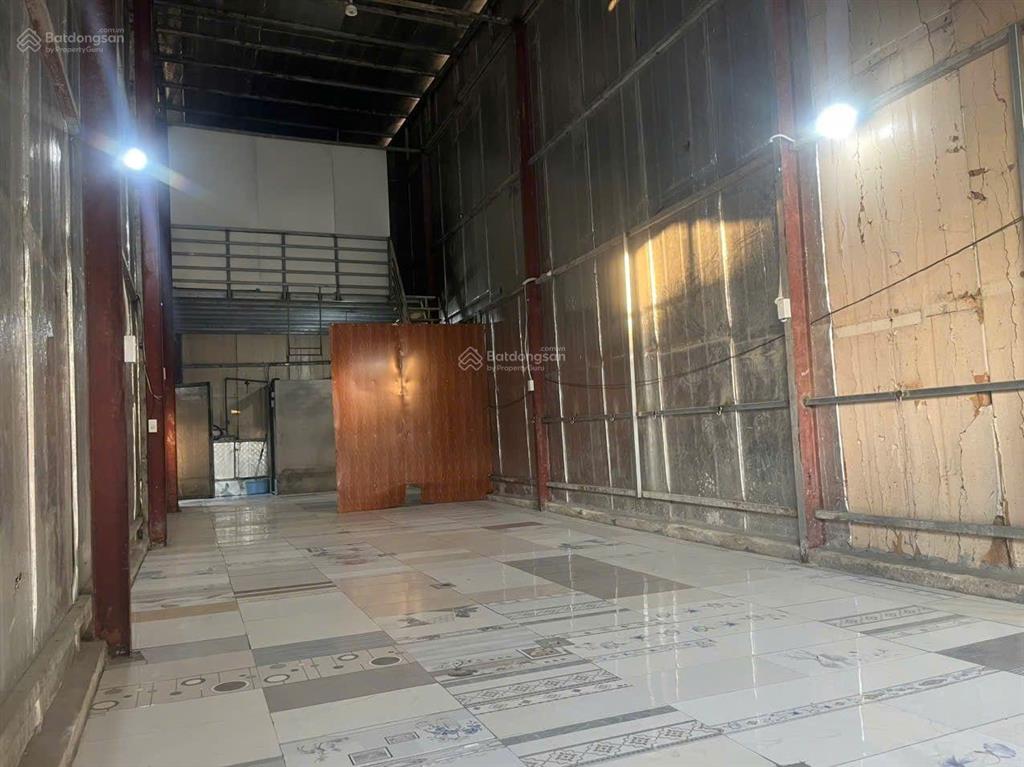 Cho thuê mặt bằng kho, nhà xưởng đường xe cont tại nguyễn duy trinh, 5 triệu, 100m2  hot!