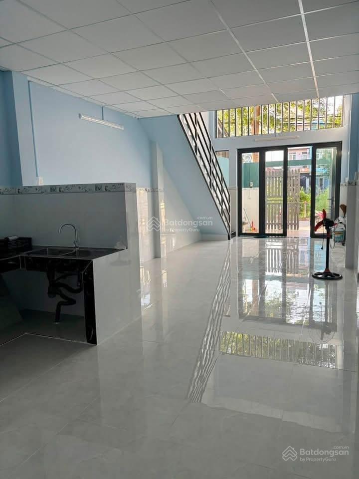 Cho thuê nhà mới xây 100% nhà rộng rãi thoáng máy