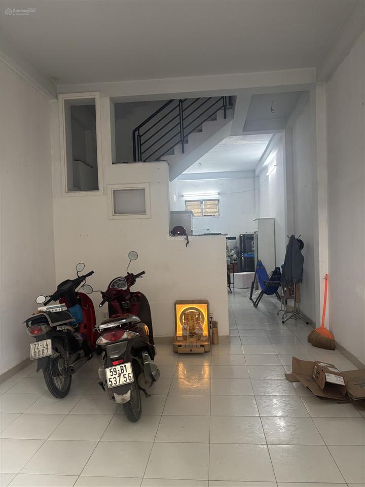 Cho thuê nhà lầu 2pn, 2wc giá 6tr/tháng