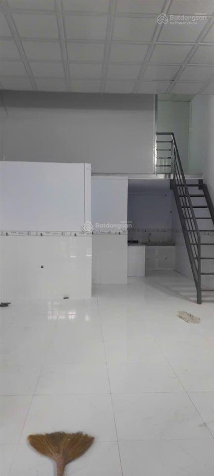 Cho thuê nhà 2pn đường xe hơi đường nguyễn duy trinh đi vào phường long trường gần chợ long trường