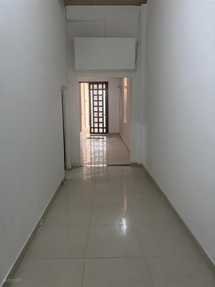 Cho thuê nhà cấp 4 rộng 120m2 có 2 pn