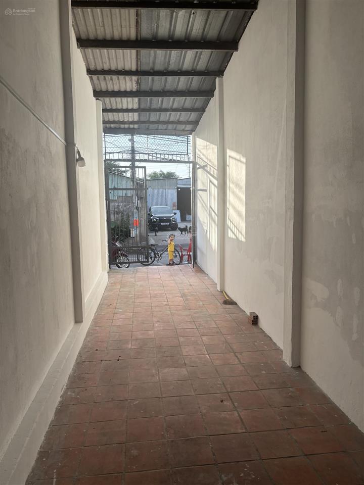 Cho thuê nhà cấp 4 rộng 120m2 có 2 pn