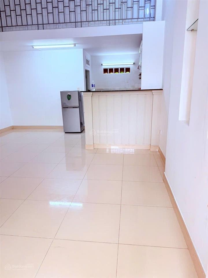 Cho thuê nhà 50m2, giá chỉ 5,5 triệu tại nguyễn duy trinh, phường phú hữu. có đầy đủ nội thất
