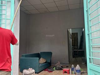 Cho thuê nhà riêng giá 4tr5 phường phú hữu cũ