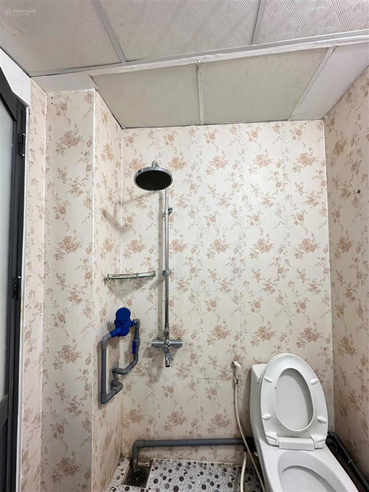 Cho thuê căn hộ dịch vụ q4, đường tôn thất thuyết. phòng cửa sổ trời, full nội thất