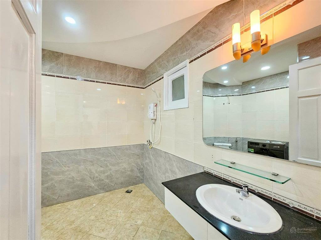 Cho thuê căn hộ tại bình chánh, phòng full nội thất, bếp tách phòng ngủ!!!