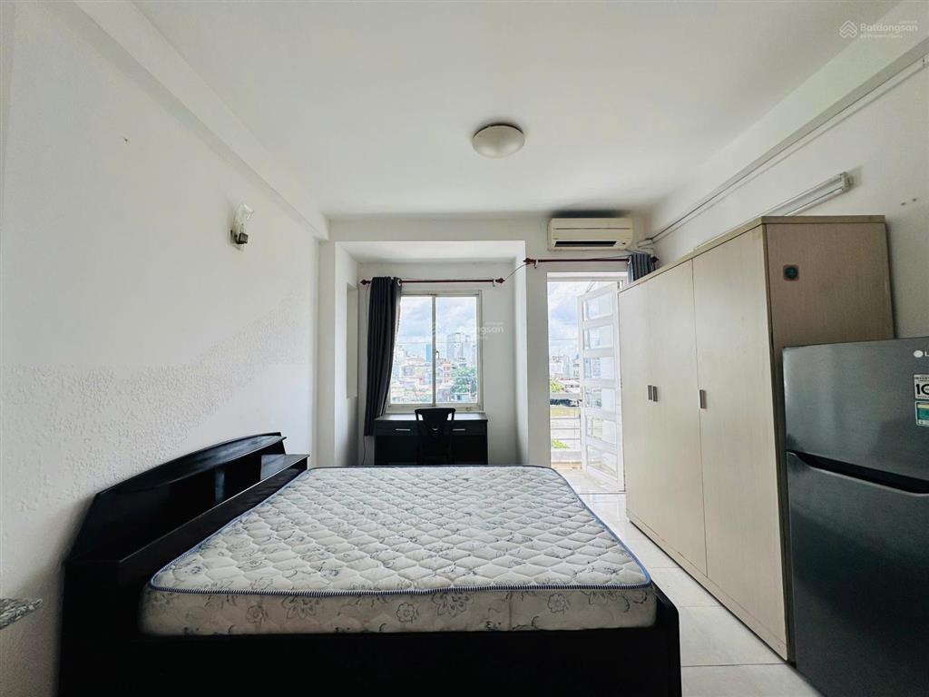 Cho thuê phòng trọ quận 7......phòng trọ full nội thất, ban công view sông cực thoáng mát