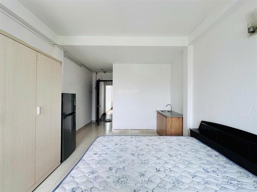 Cho thuê phòng trọ quận 7......phòng trọ full nội thất, ban công view sông cực thoáng mát