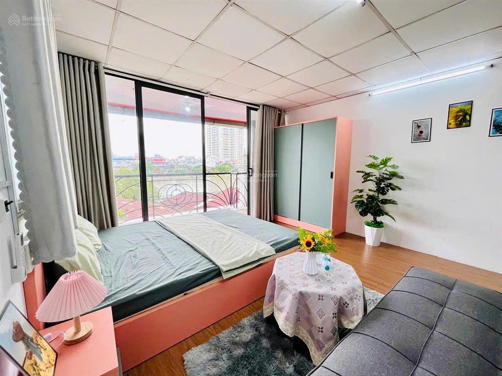 Cho thuê căn hô dịch vụ q4, 1 phòng ngủ ngăn vách kính, ban công full nội thất.