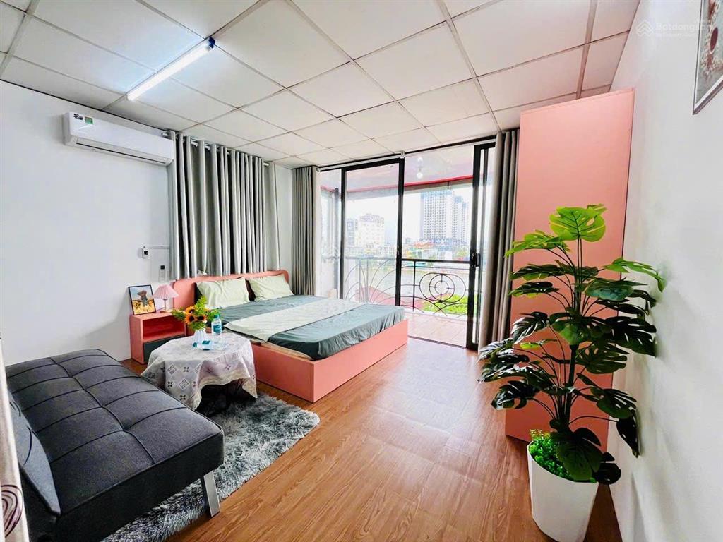 Cho thuê căn hô dịch vụ q4, 1 phòng ngủ ngăn vách kính, ban công full nội thất.