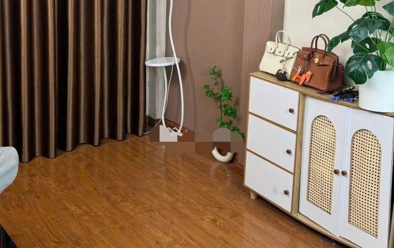 Cho thuê nhà ngõ 41 Trần Duy Hưng, Cầu Giấy 65M x 4T(5 ngủ) giá 18 triệu, 30M RA PHỐ