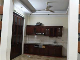 Cho thuê nhà riêng ngõ 37 Trần Quốc Hoàn, Cầu Giấy 50M x 5T giá 20 triệu Ô TÔ ĐỖ CỬA