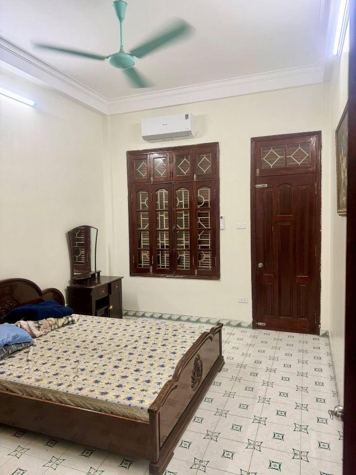 Cho thuê nhà ngõ 70 Lương Yên, Hai Bà Trưng 50M x 4T FULL ĐỒ giá 12 triệu