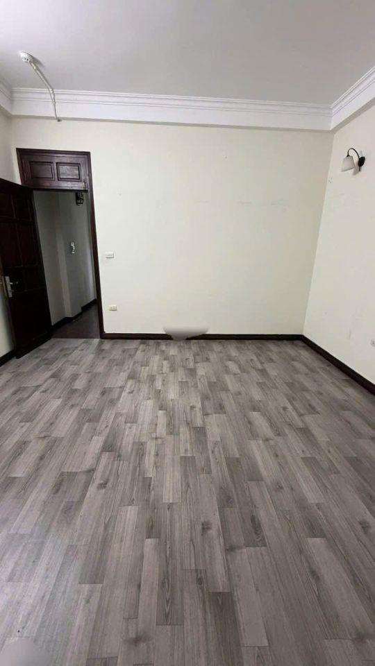Cho thuê nhà riêng Khuất Duy Tiến, Thanh Xuân 70M x 6T (8 phòng) giá 30 triệu 