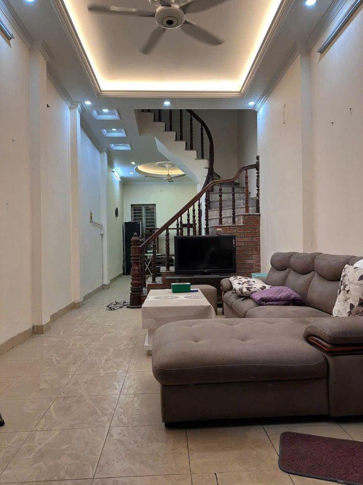 Cho thuê nhà riêng Mỹ Đình quận Nam Từ Liêm 55M x 3T, 3PN giá 12 triệu Ở NHÓM 