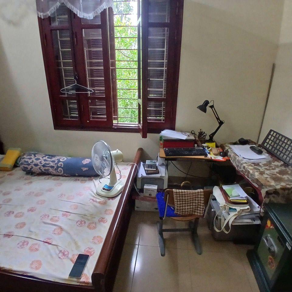 Cho thuê nhà mặt ngõ Nguyễn Văn Huyên, Cầu Giấy 40m x 5T ô tô giá 17 triệu