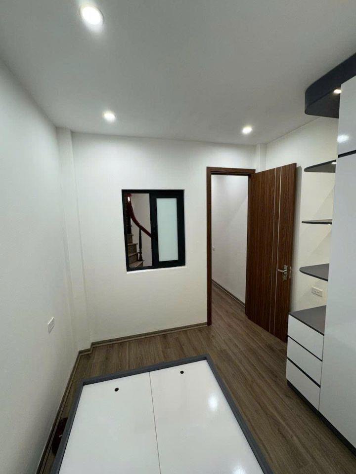 Cho thuê nhà Lê Quang Đạo, Phú Đô 38m*5 tầng (5PN) ĐẸP, FULL ĐỒ giá 13 triệu