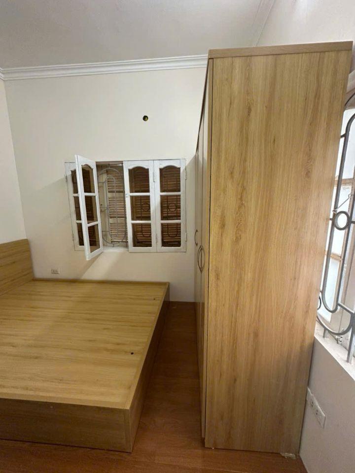 Cho thuê nhà ngõ 66 Hồ Tùng Mậu, Cầu Giấy 40m x 3T(4PNKK) giá 14 triệu