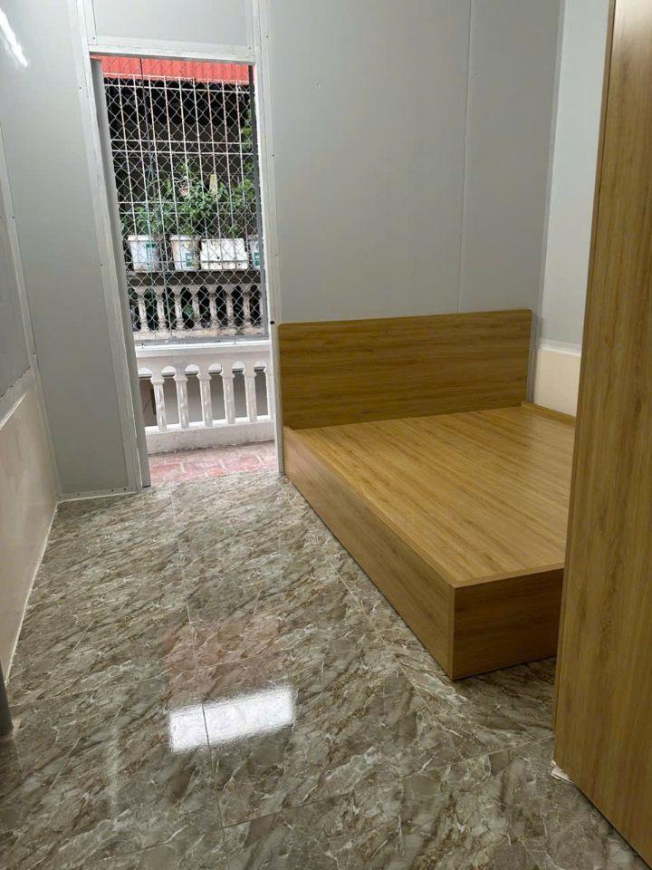 Cho thuê nhà ngõ 66 Hồ Tùng Mậu, Cầu Giấy 40m x 3T(4PNKK) giá 14 triệu
