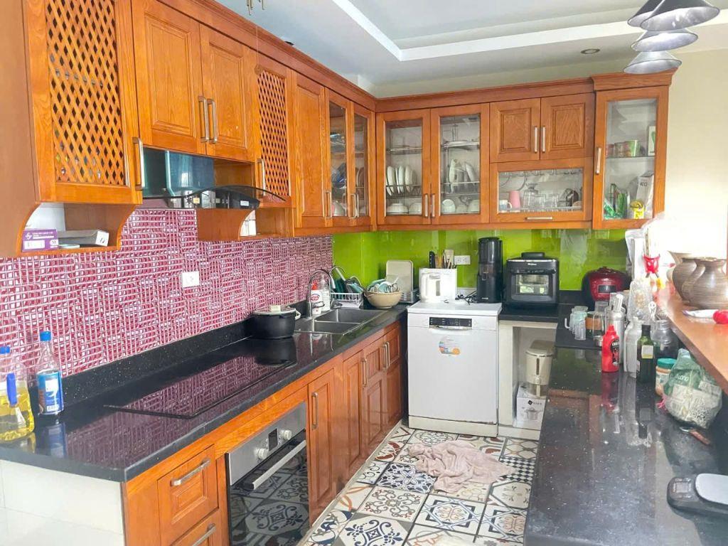 Cho thuê nhà ngõ 91 Hoàng Cầu, Đống Đa 55m*6 tầng THANH MÁY, OTO, KD giá 36 triệu