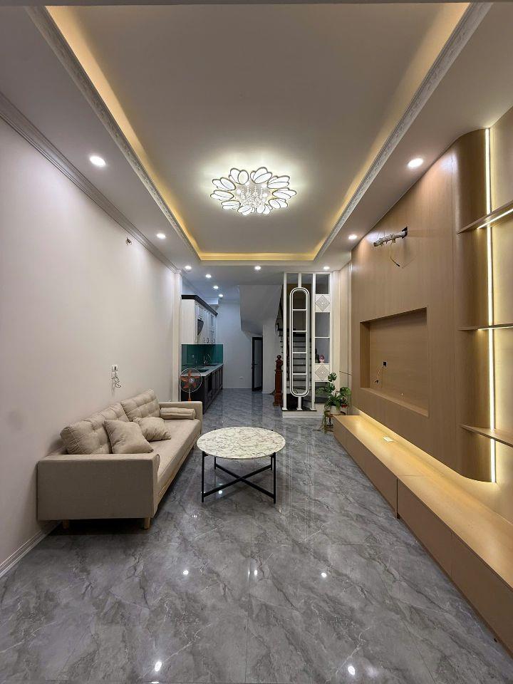 Cho thuê nhà Trần Khát Chân, Hai Bà Trưng 35m x 5T (3 ngủ kk) giá 17 triệu