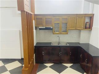 Cho thuê nhà Nguyễn Khánh Toàn, Cầu Giấy 40m*5T(3 ngủ) giá 13 triệu