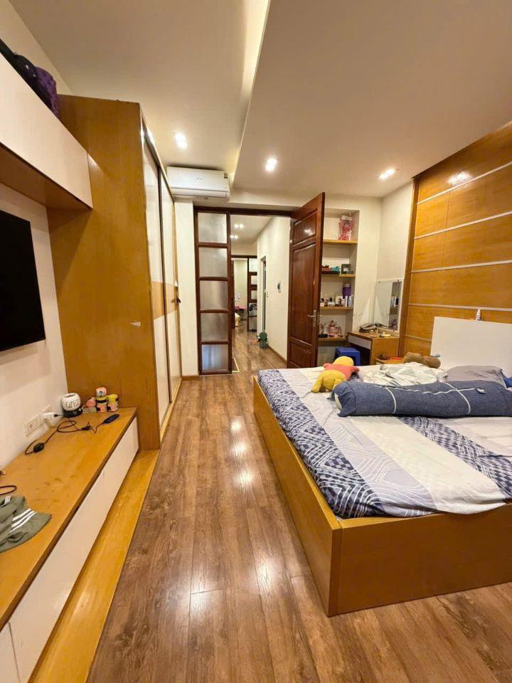 Cho thuê nhà Mễ Trì Hạ, Nam Từ Liêm 60m*5T KINH DOANH, GARA giá 25 triệu