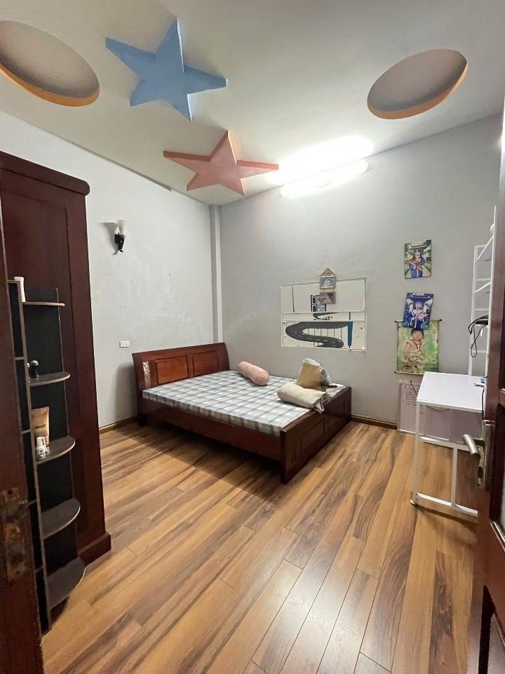 Cho thuê nhà Trần Duy Hưng, Cầu Giấy 46m x 4T (4 ngủ) giá 16 triệu