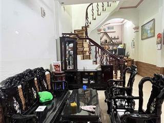 Cho thuê nhà Trần Duy Hưng, Cầu Giấy 46m x 4T (4 ngủ) giá 16 triệu
