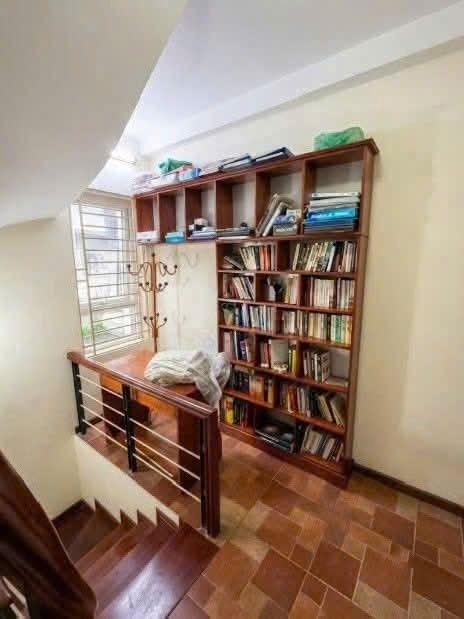 Nhà ngõ 103 Văn Cao, Ba Đình 30m*5T(3ngủ) Ô TÔ ĐỖ CỬA giá 13.5 triệu