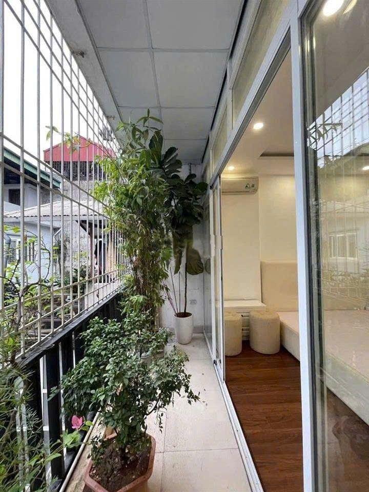 Cho thuê nhà ngõ 250 Đê La Thành, Đống Đa 45m x 4T (4 ngủ) FULL ĐỒ giá 18.6tr