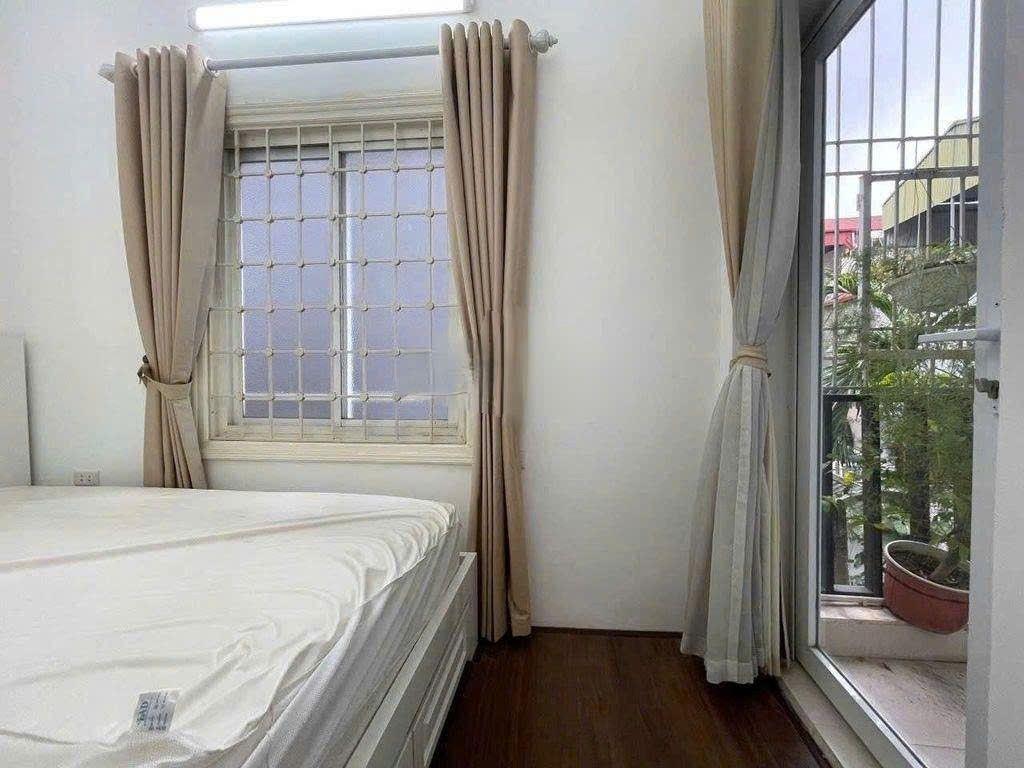 Cho thuê nhà ngõ 250 Đê La Thành, Đống Đa 45m x 4T (4 ngủ) FULL ĐỒ giá 18.6tr
