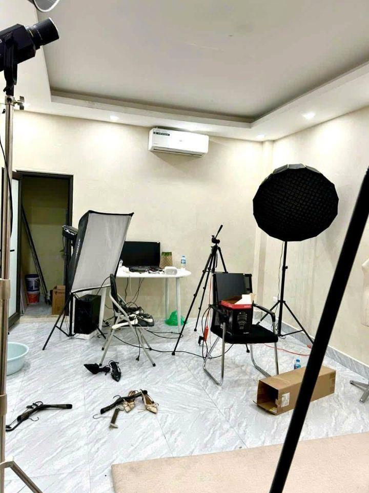Cho thuê nhà MP Tuệ Tĩnh, phố Huế_Hai Bà Trưng 75m x 5T (6 phòng) giá 55 triệu