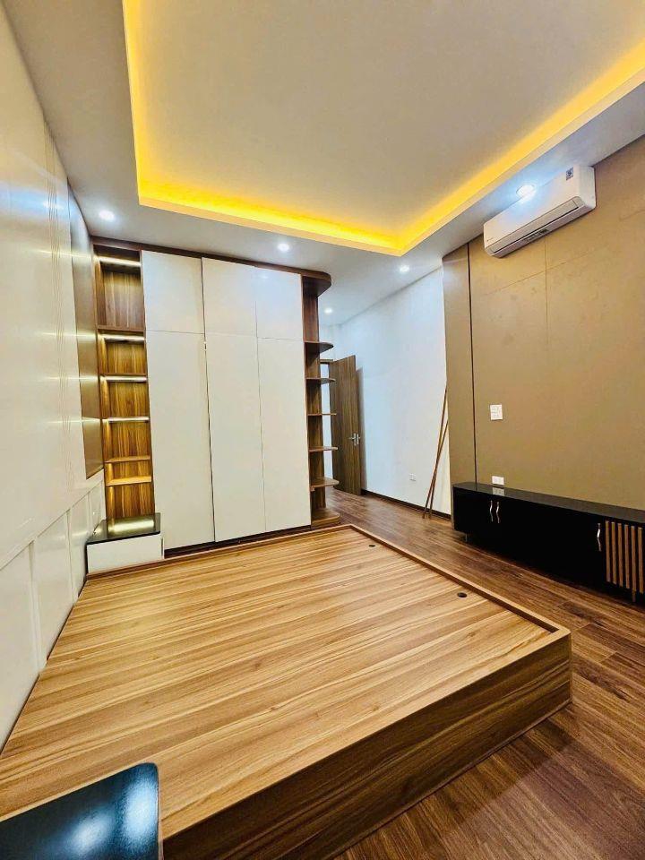 Cho thuê nhà Trung Văn, Nam Từ Liêm 70m x 4T (4 ngủ kk) THANG MÁY, FULL ĐỒ_20 triệu