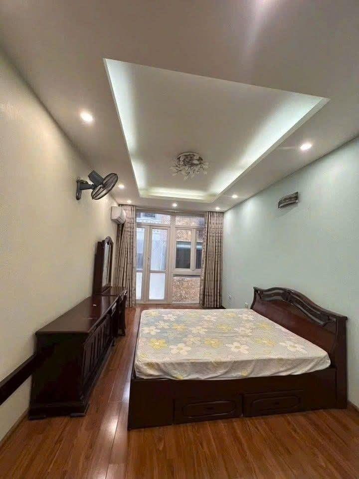 Nhà đẹp, nội thất đầy đủ, sang trọng Lương Sử C, Văn Miếu Đống Đa 70m x 5T(4 ngủ)