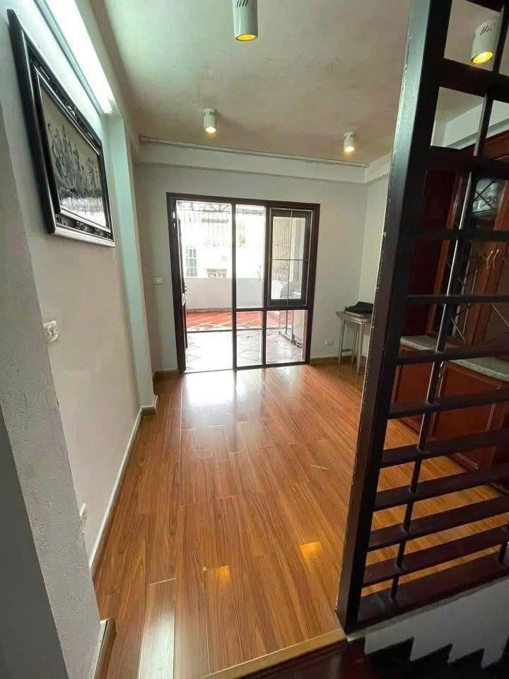 Nhà đẹp, nội thất đầy đủ, sang trọng Lương Sử C, Văn Miếu Đống Đa 70m x 5T(4 ngủ)