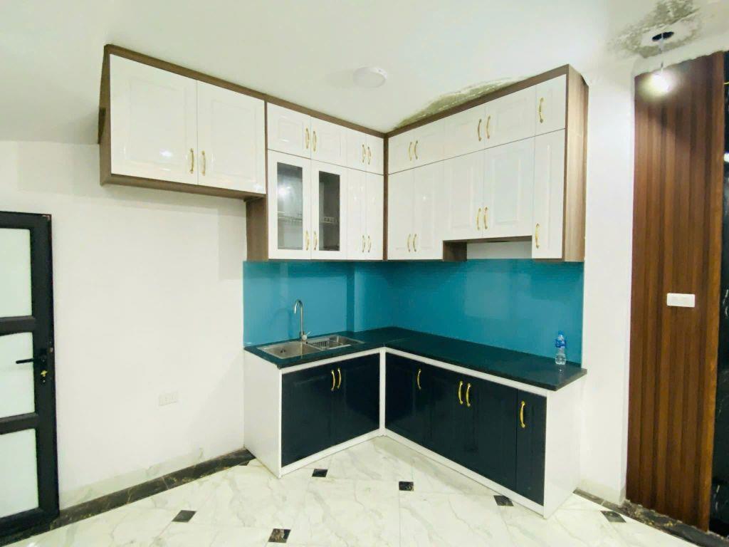 Cho thuê nhà ngõ 21 Lê Văn Lương, Thanh Xuân 35m x 6T(4 ngủ kk) giá 13 triệu