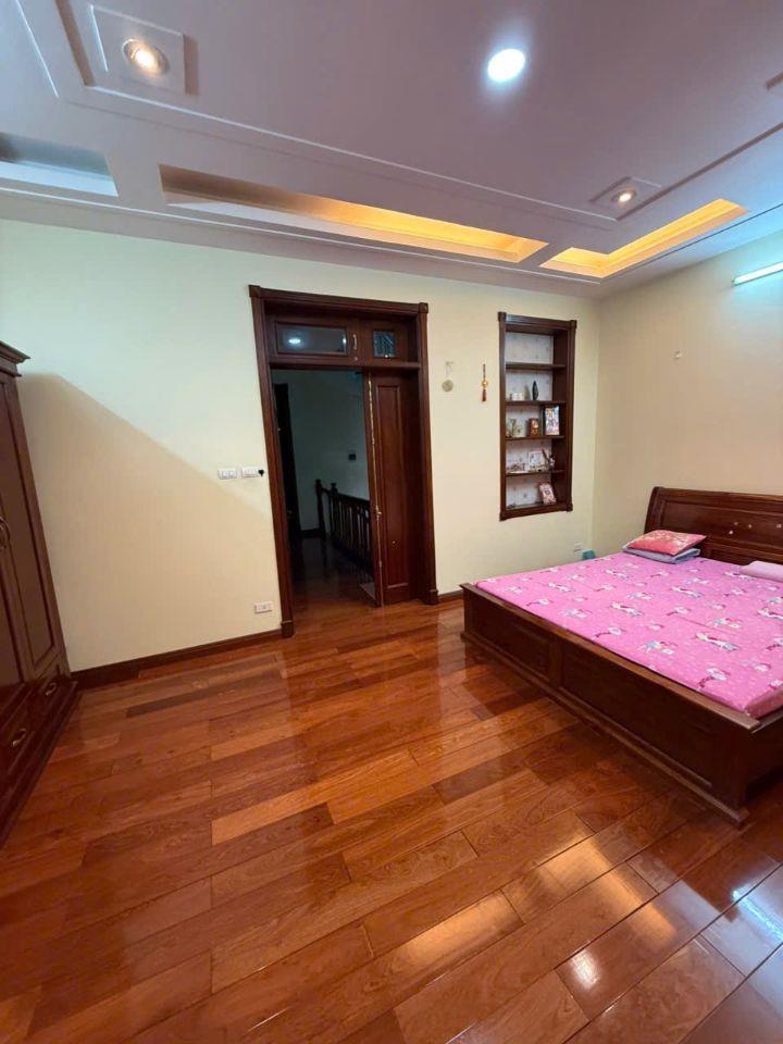 Cho thuê nhà KĐT Yên Hoà, Cầu Giấy 80m x 4T OTO , KD giá 36.5 triệu