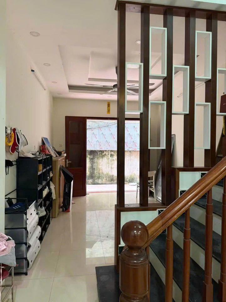 Cho thuê nhà Nguyễn Hoàng, Mỹ Đình _Nam Từ Liêm 40m x 5T (7 phòng) giá 15 triệu
