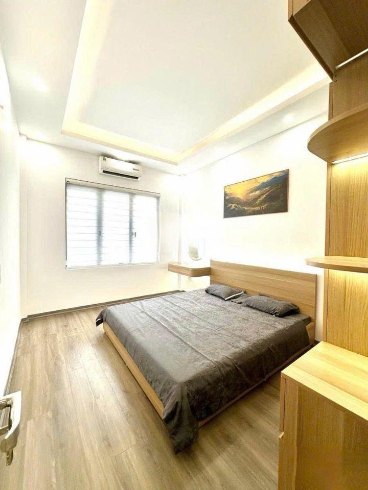 Cho thuê nhà ngõ 59 Khúc Thừa Dụ, Cầu Giấy 30m x 5T (3 ngủ) giá 15 triệu