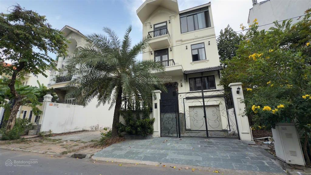 Cho thuê villa mới đẹp khu an phú trệt 3 lầu sân vườn 7x20 40 triệu