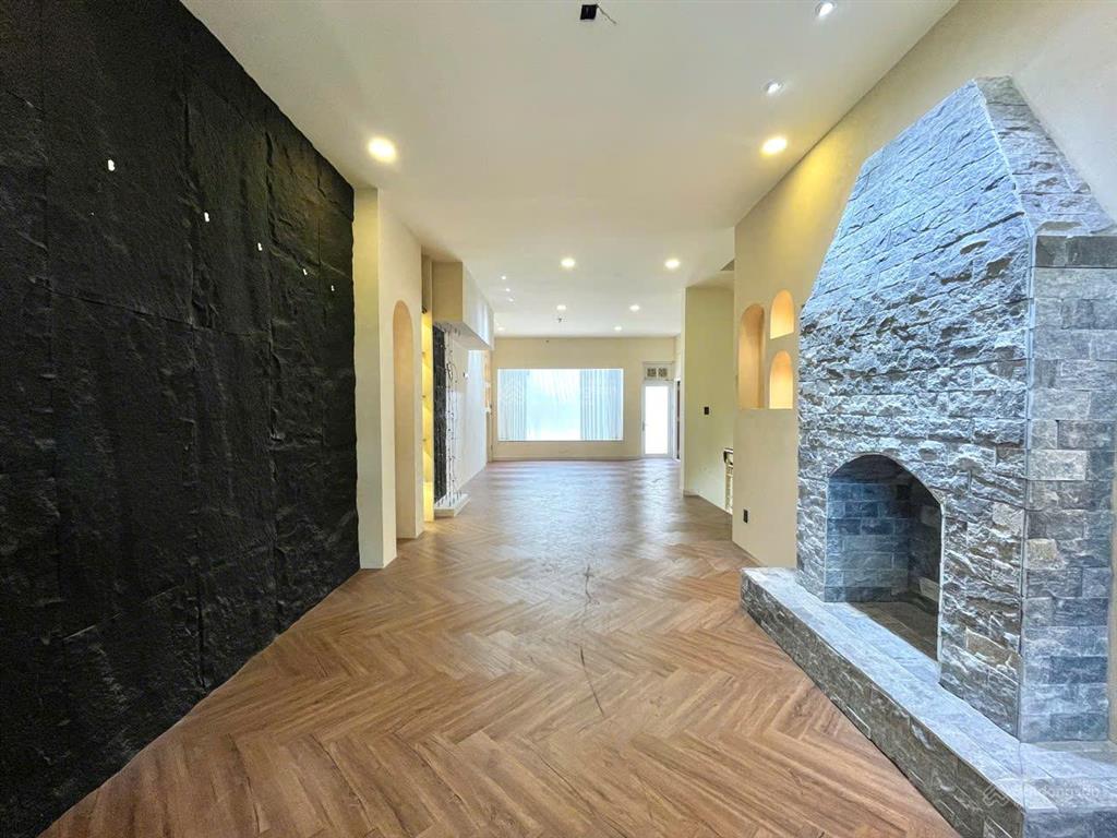 Cho thuê villa mới đẹp khu an phú trệt 3 lầu sân vườn 7x20 40 triệu
