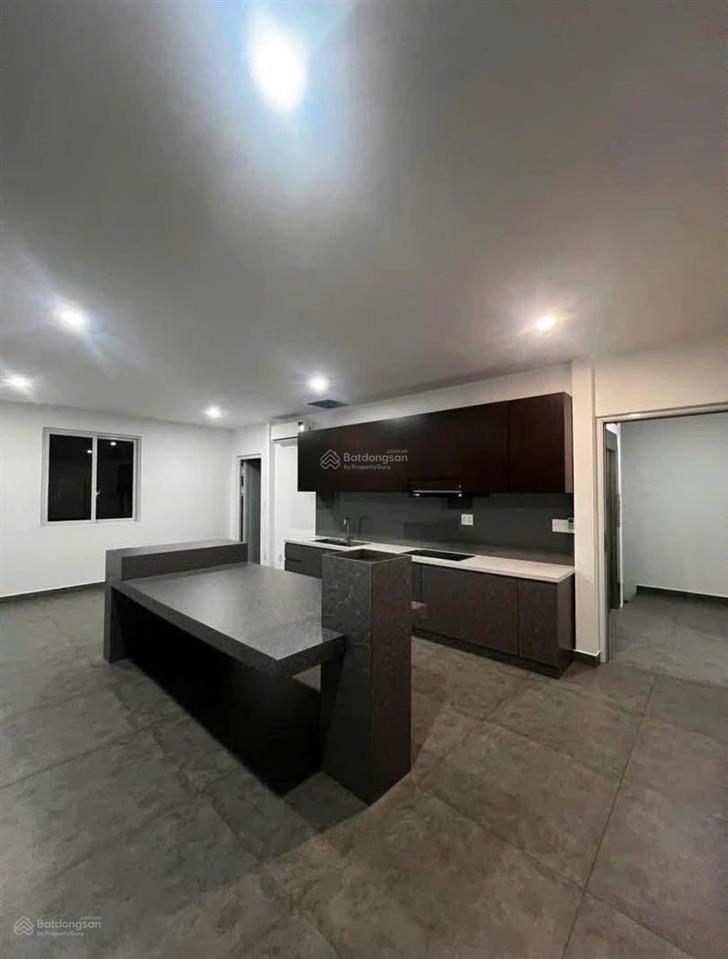 Cho thuê villa cao cấp phường an khánh 350m2 sân vườn rộng gara riêng thang máy 5pn 85tr