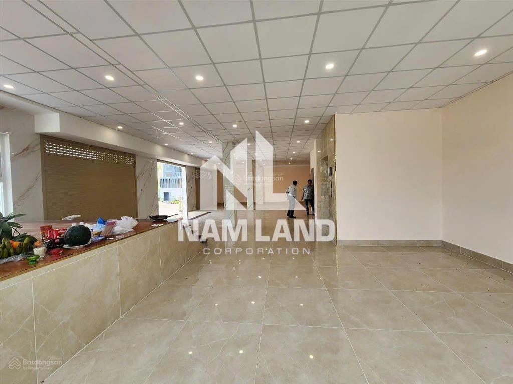 Building trần não  thoáng sáng dễ nhận dạng thương hiệu  hầm, 4 lầu, 160tr